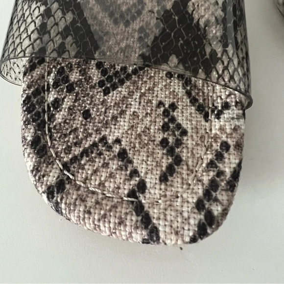 Vince  Camino Snake Prtindal Flat Sandal size 7 - Picture 3 of 6